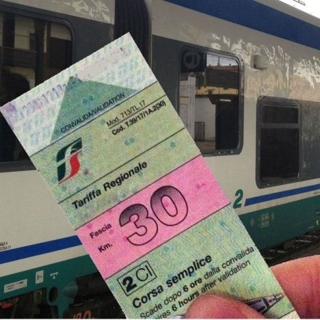 Casertace Biglietti del treno falsi su un convoglio per CASERTA. Nei guai 2 gestori di una rivendita