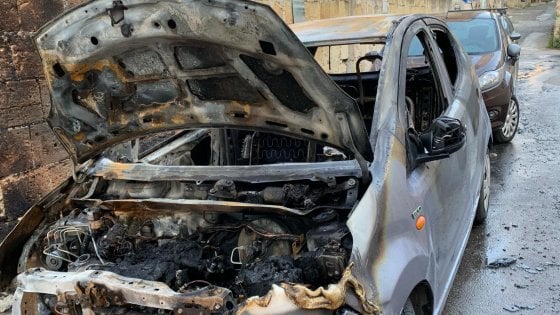 Fiamme all'auto dell'imprenditore delle case famiglia. Indagano i carabinieri - CasertaCE