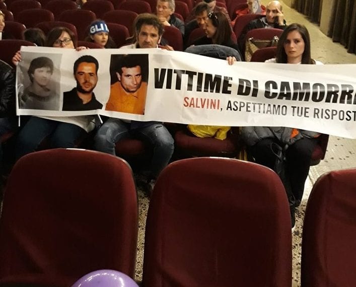 Ad AVERSA la rabbia dei familiari delle vittime innocenti della camorra: "Ignorati da Matteo Salvini" - CasertaCE