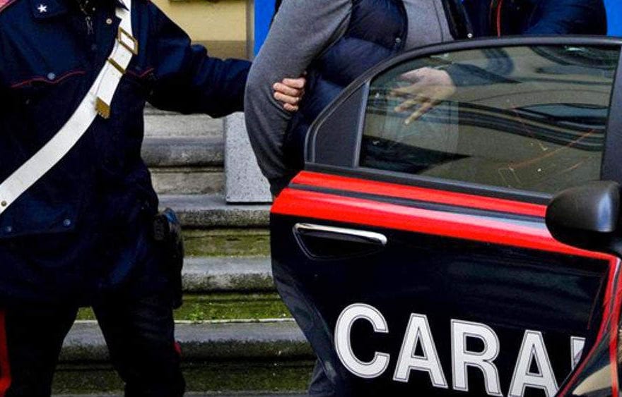 CASERTACE - "45 mila euro e ti trovo il posto fisso". Arrestato un 50enne. IL NOME