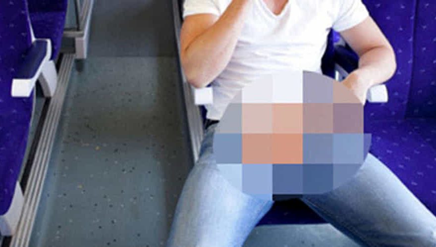 57enne si masturba davanti a una donna sul treno Caserta-Napoli - CasertaCE