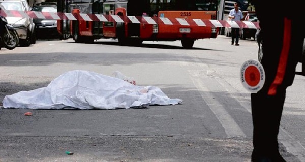 E' stato trovato il cadavere di un giovane in strada - CasertaCE