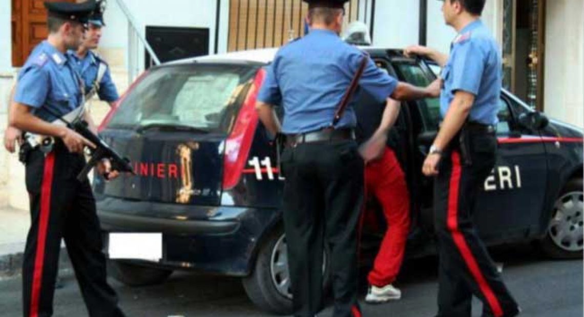 CASERTACE - Rapina con coltello all'autolavaggio. Arrestati i responsabili, sono tre residenti nel casertano
