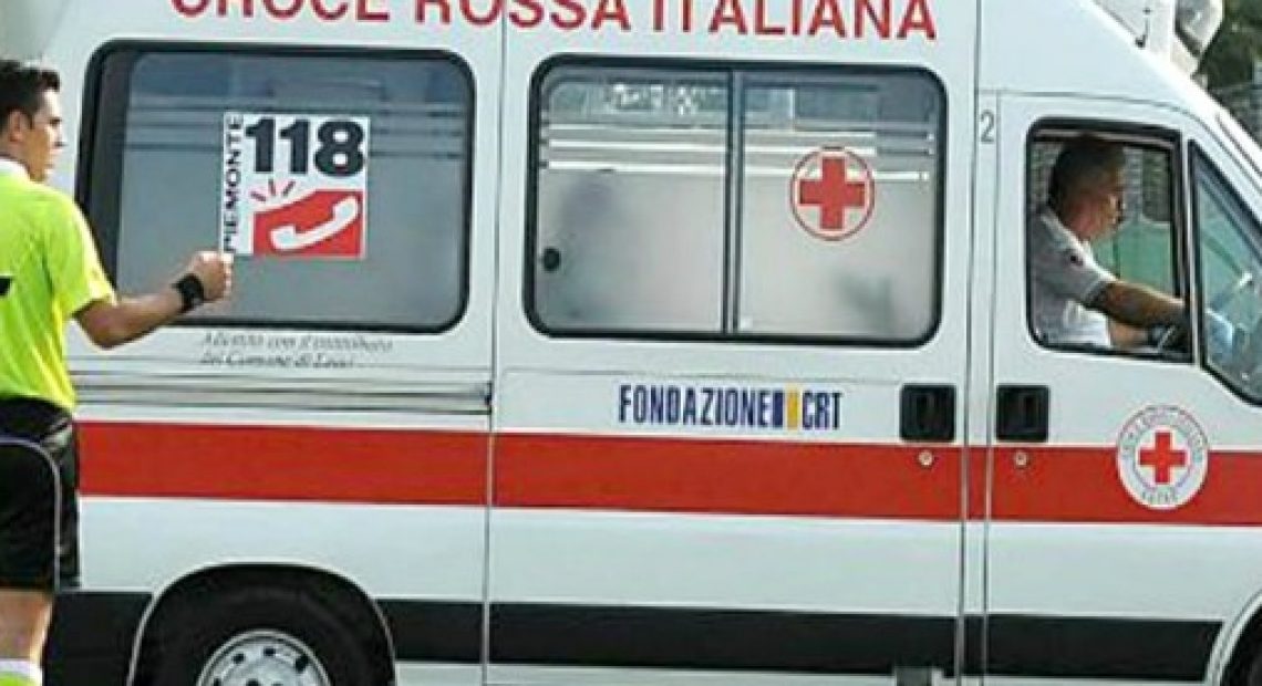 Invasione di campo durante il match, giocatore picchiato e ferito alla testa - CasertaCE