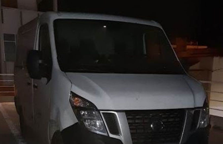 CASERTACE - Allarme per un furgoncino "sospetto" nella zona colpita da ladri d'appartamento