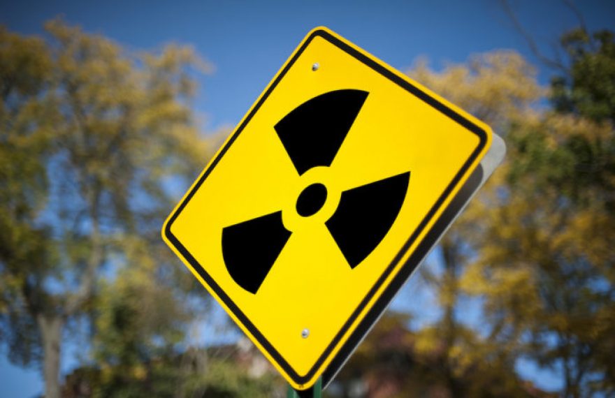 CASERTACE - E' stato trovato del materiale radioattivo tra le buste di rifiuti della città