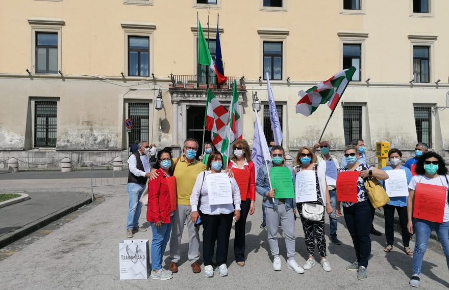 CASERTACE - LA FOTO. Infermieri e sindacato "Nursing Up" fanno arrivare le loro richieste fino a Roma