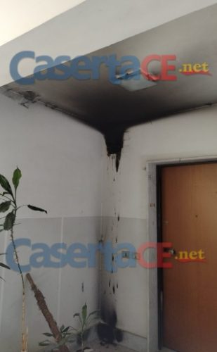 Paura In Condominio Fumo Nero Invade Le Scale Vigili Del Fuoco Sul 